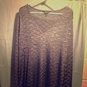 Women’s light purple top